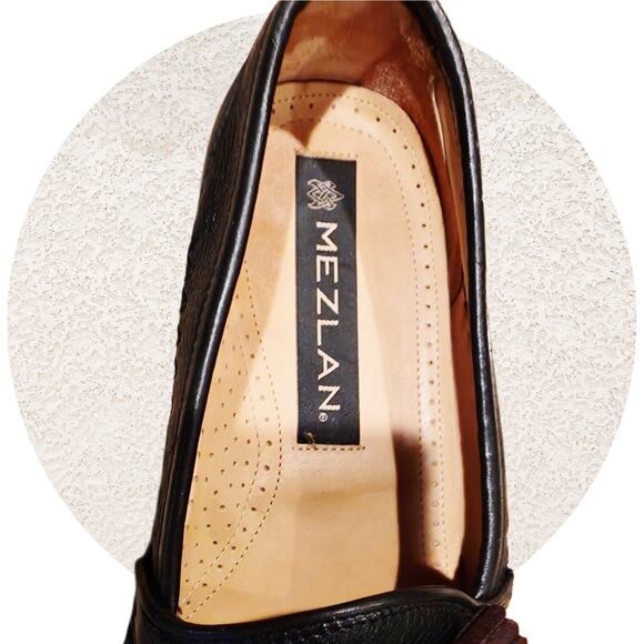 Mezlan Italian Hand Made Leather Tassel Loafers Mens size 8 M Black - Picture 3 of 7